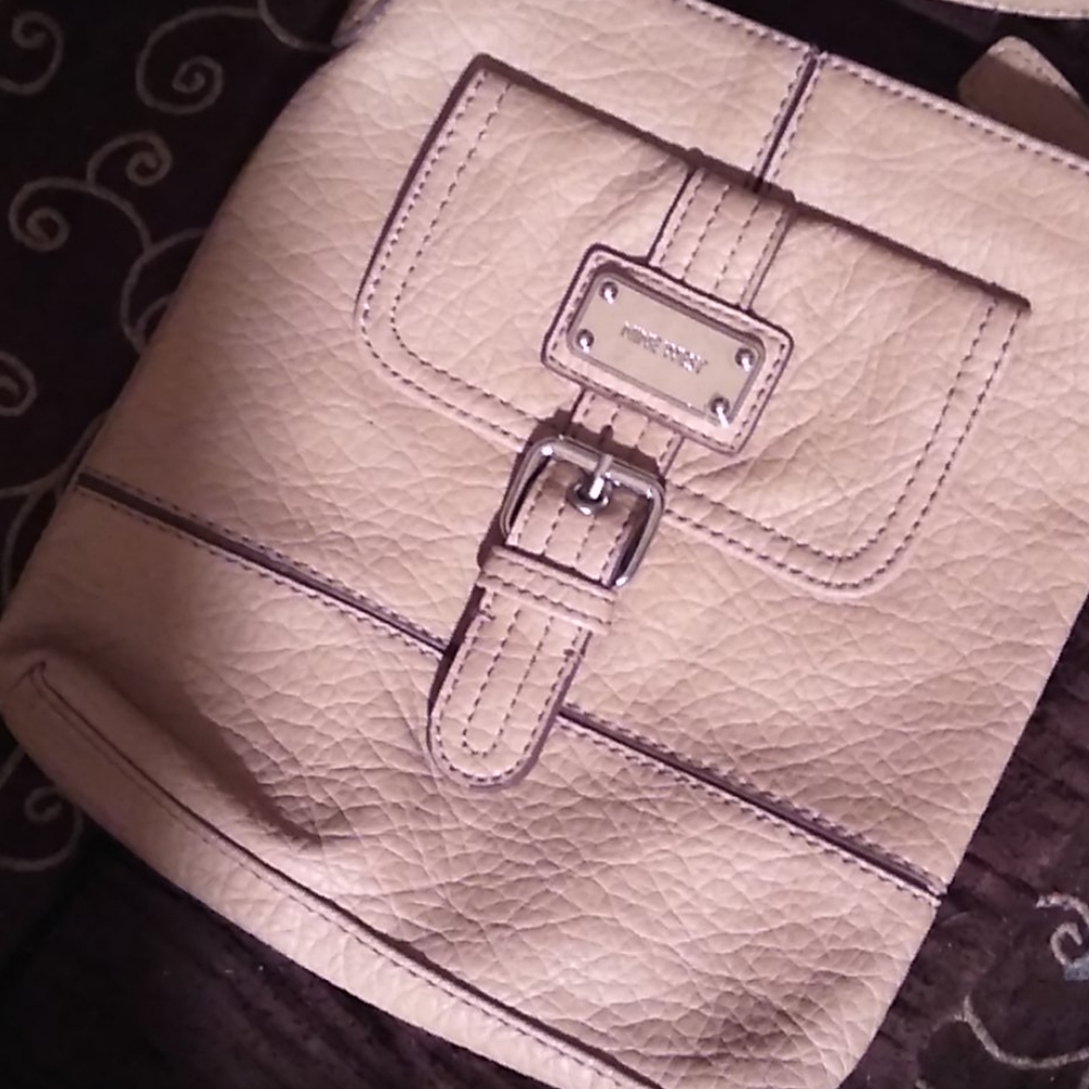 Nine West Crossbody purse - Picture 3 of 8